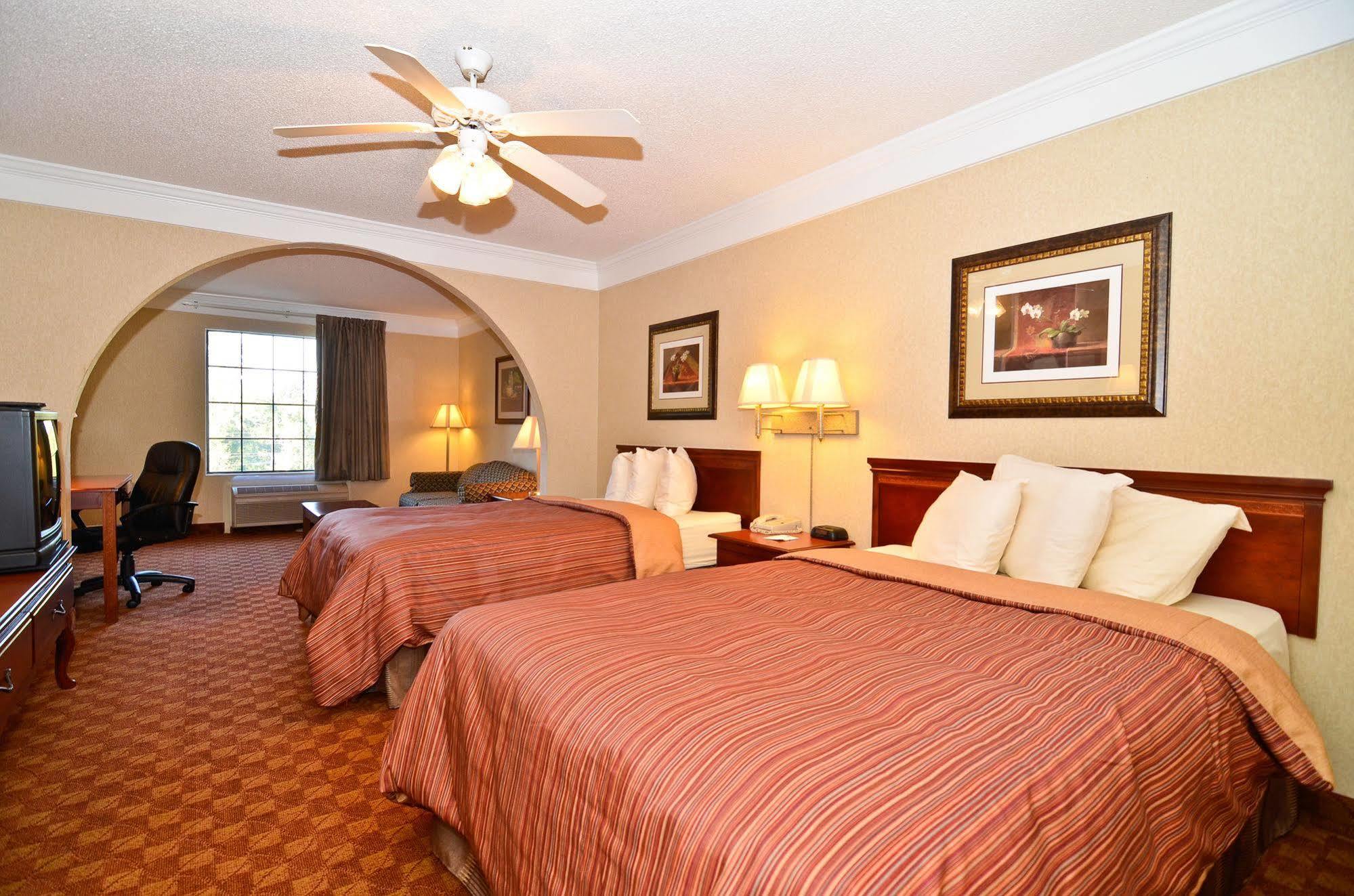 Best Western Hawkinsville Inn & Suites Exterior photo
